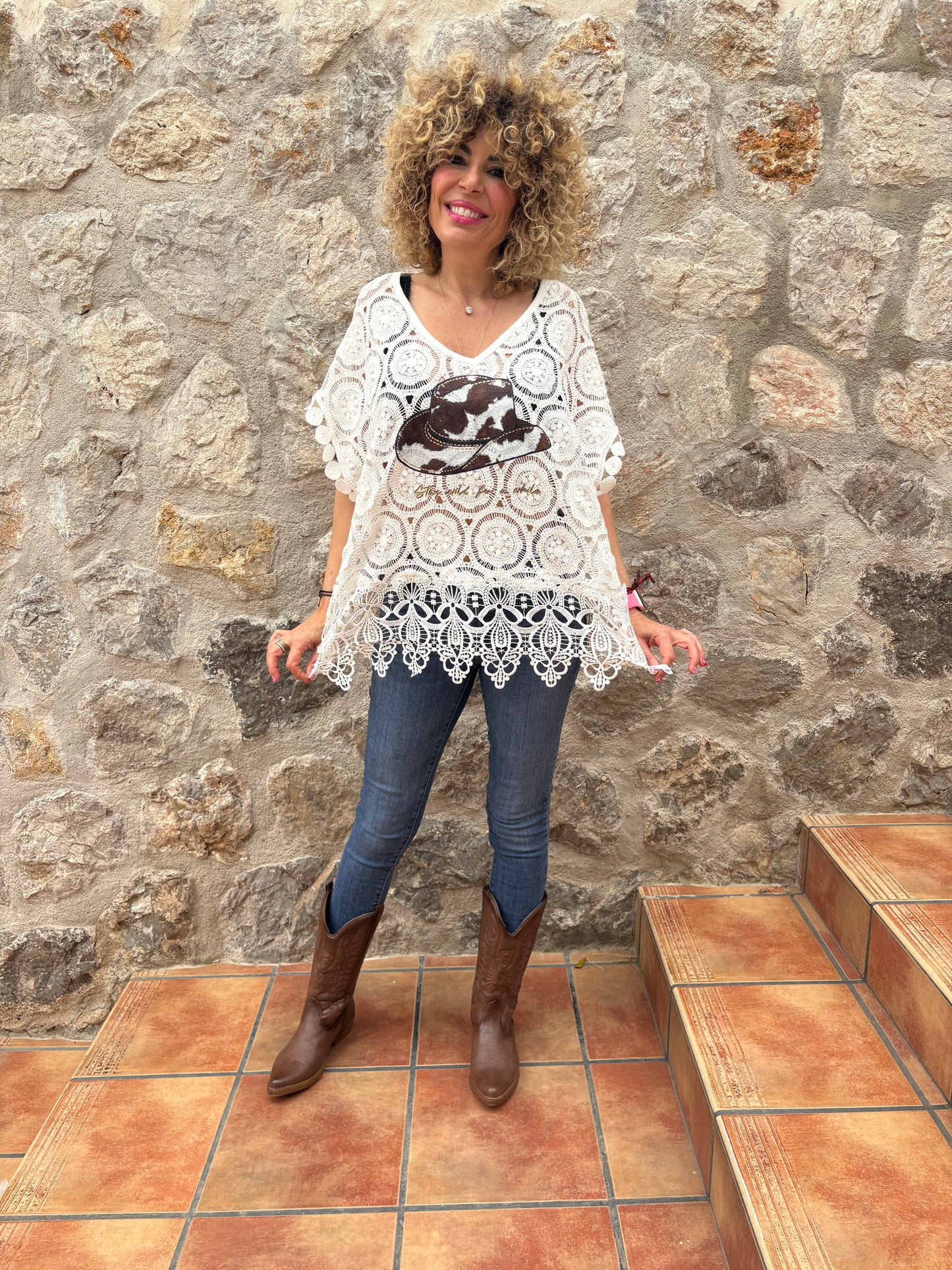 CAMISA ENCAJE CON ESTAMPADO VAQUERO