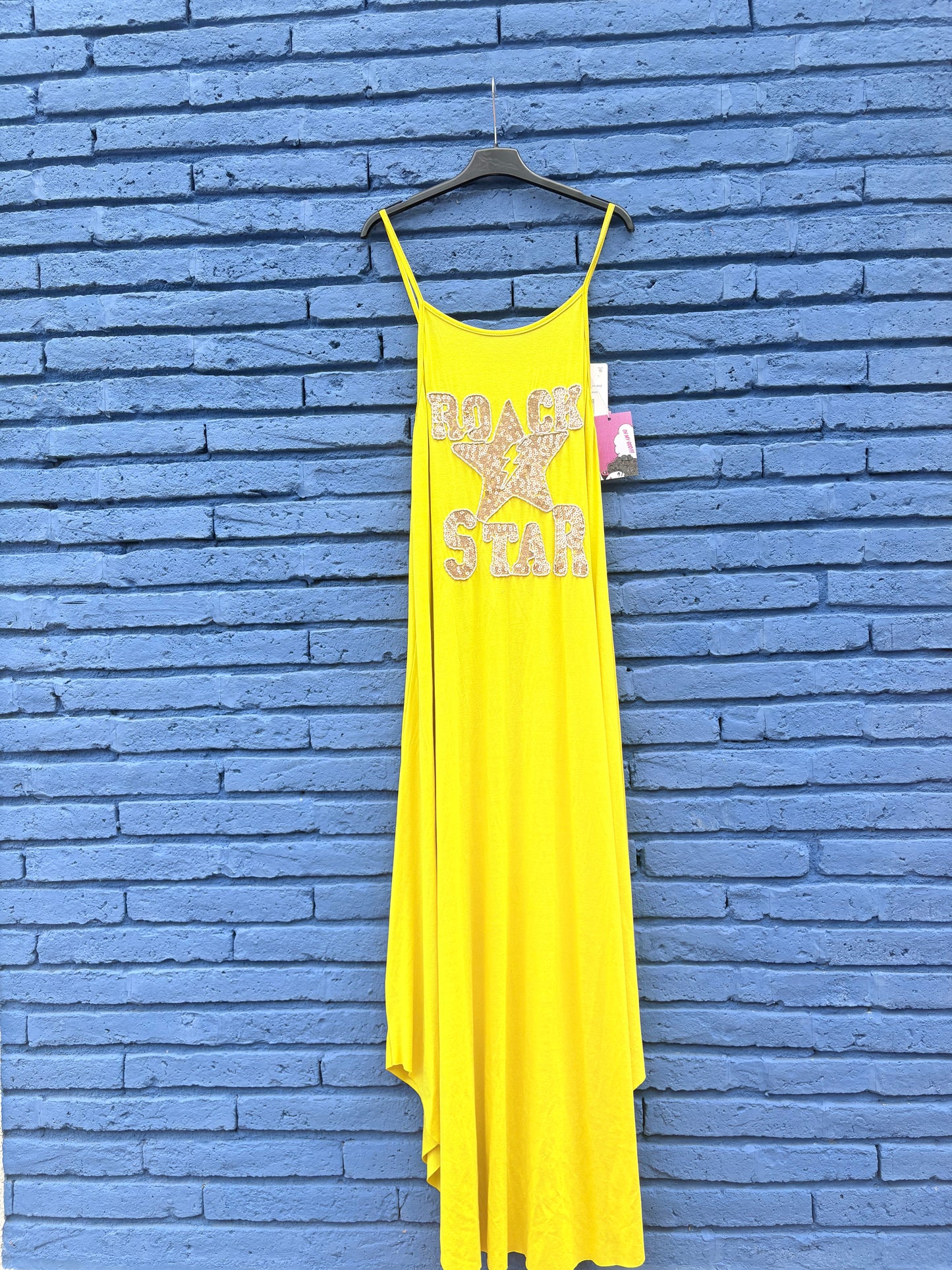 VESTIDO CON ESTAMPADO DE LENTEJUELAS