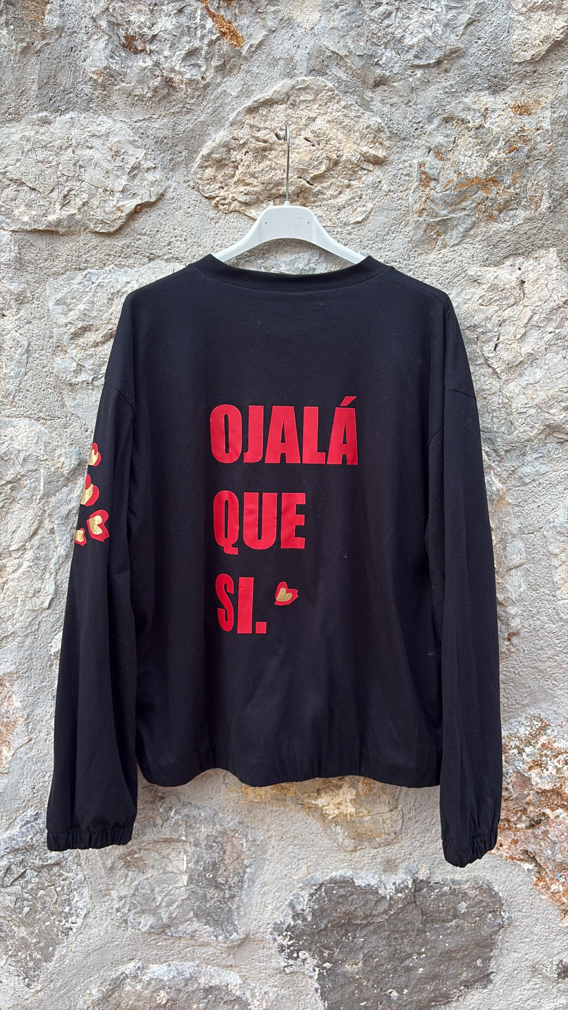 BOMBER CON ESTAMPADO CHILL BUY