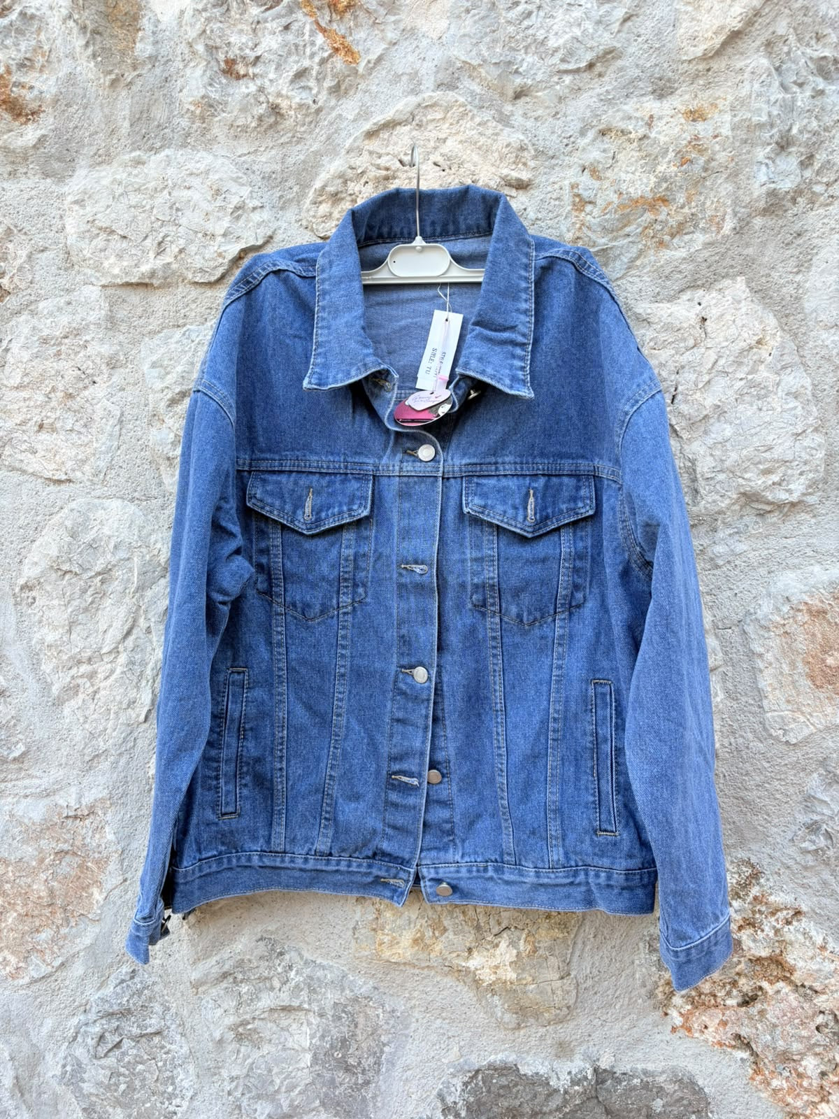 CHAQUETA AZUL CON ALAS Y CORAZÓN
