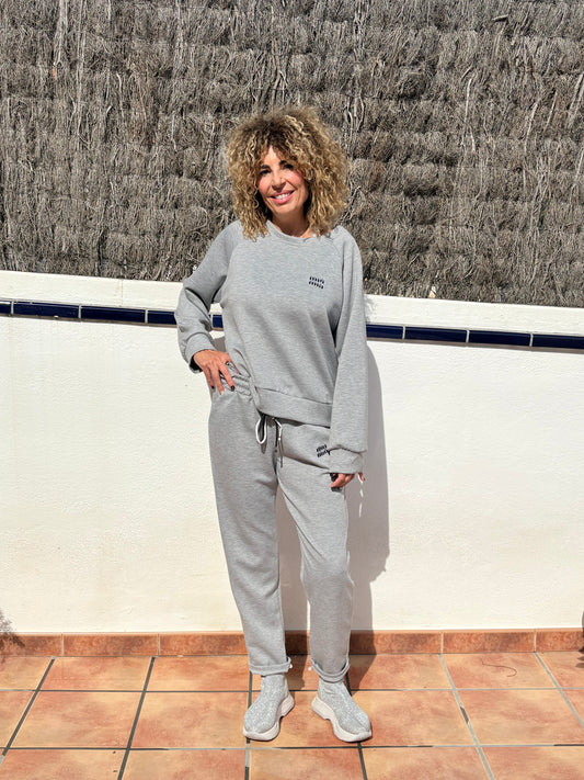 CONJUNTO CHANDAL MIU