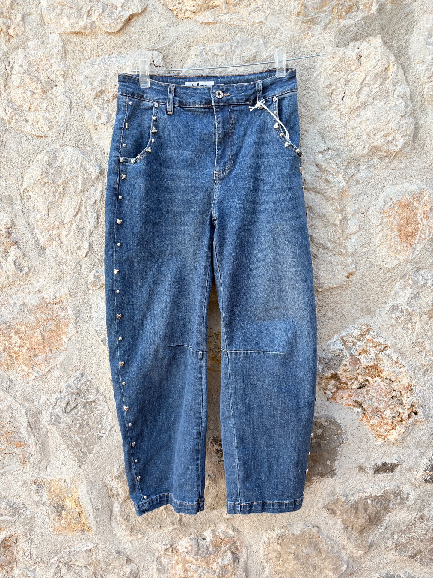 PANTALÓN AZUL CON CORAZONES