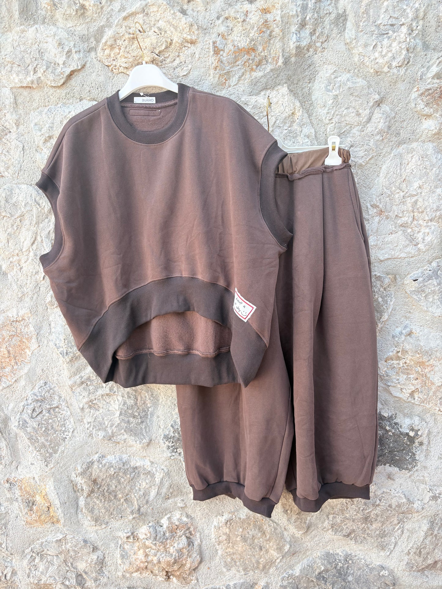 CHALECO CHANDAL OVERSIZE MARRÓN