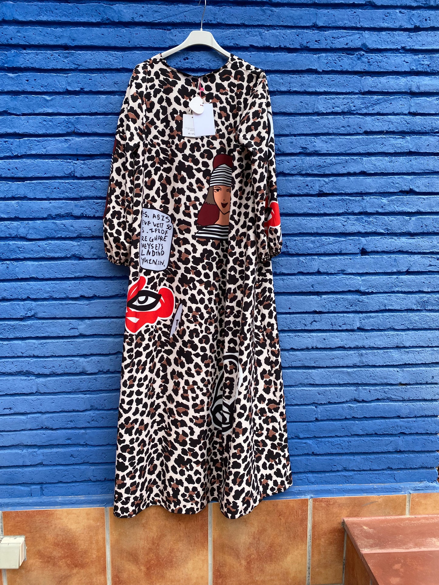 VESTIDO LEOPARDO CON ESTAMPADOS DIVERTIDOS