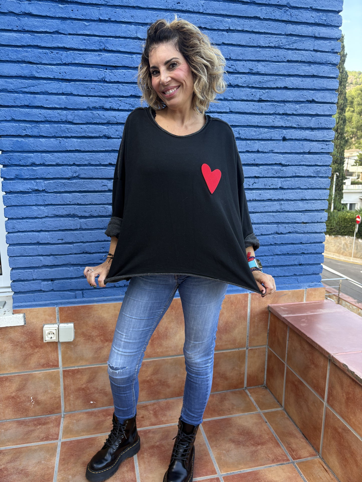 SUDADERA CORAZÓN RELIEVE